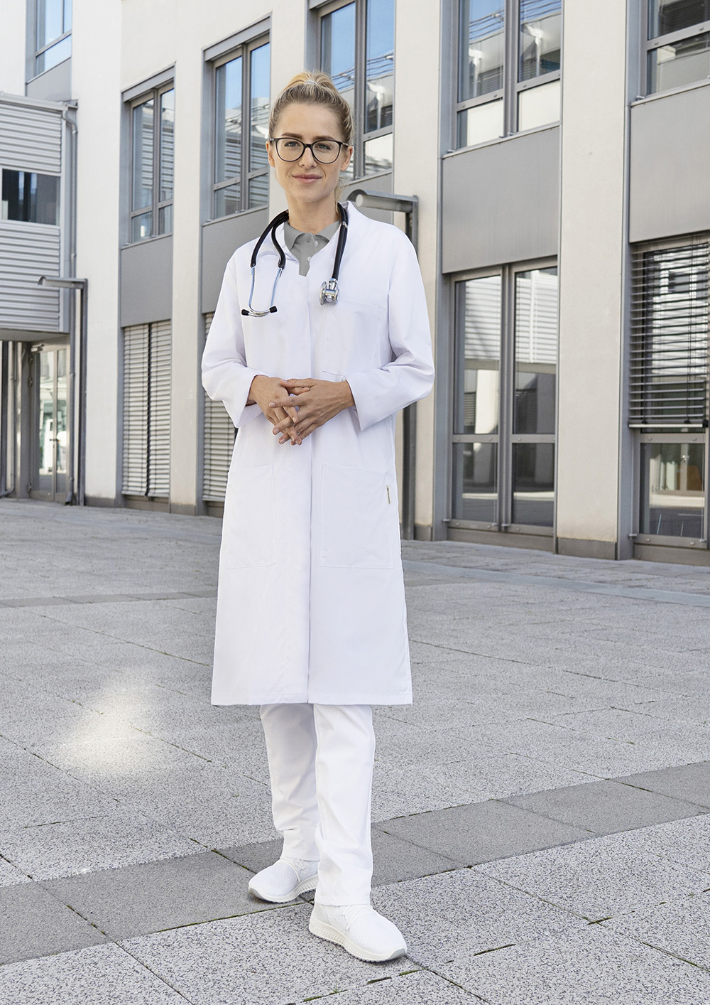 Ladies' Medical and Lab Coat Modern-Shape with Stand-Up Collar and Concealed Button Placket