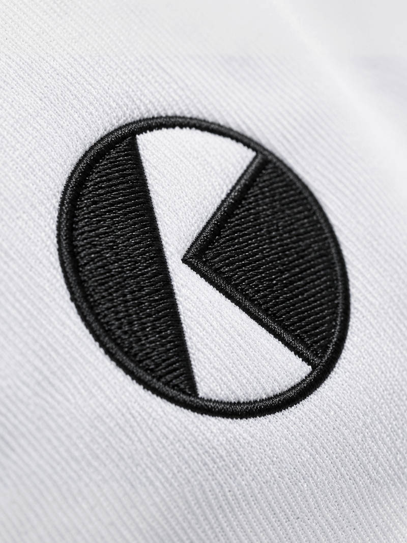 Gesticktes Logo