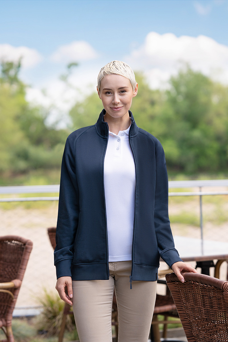 Mantel, Fleece, Jacke, Person, Frau, Mantel, Fleece, Jacke, Person, Frau, Mantel, Fleece, Jacke, Person, Frau, jacke, reißverschluss, dunkelblau, fleece, casual, jacke, Reißverschluss, dunkelblau, Stehkragen, Polohemd, neutral