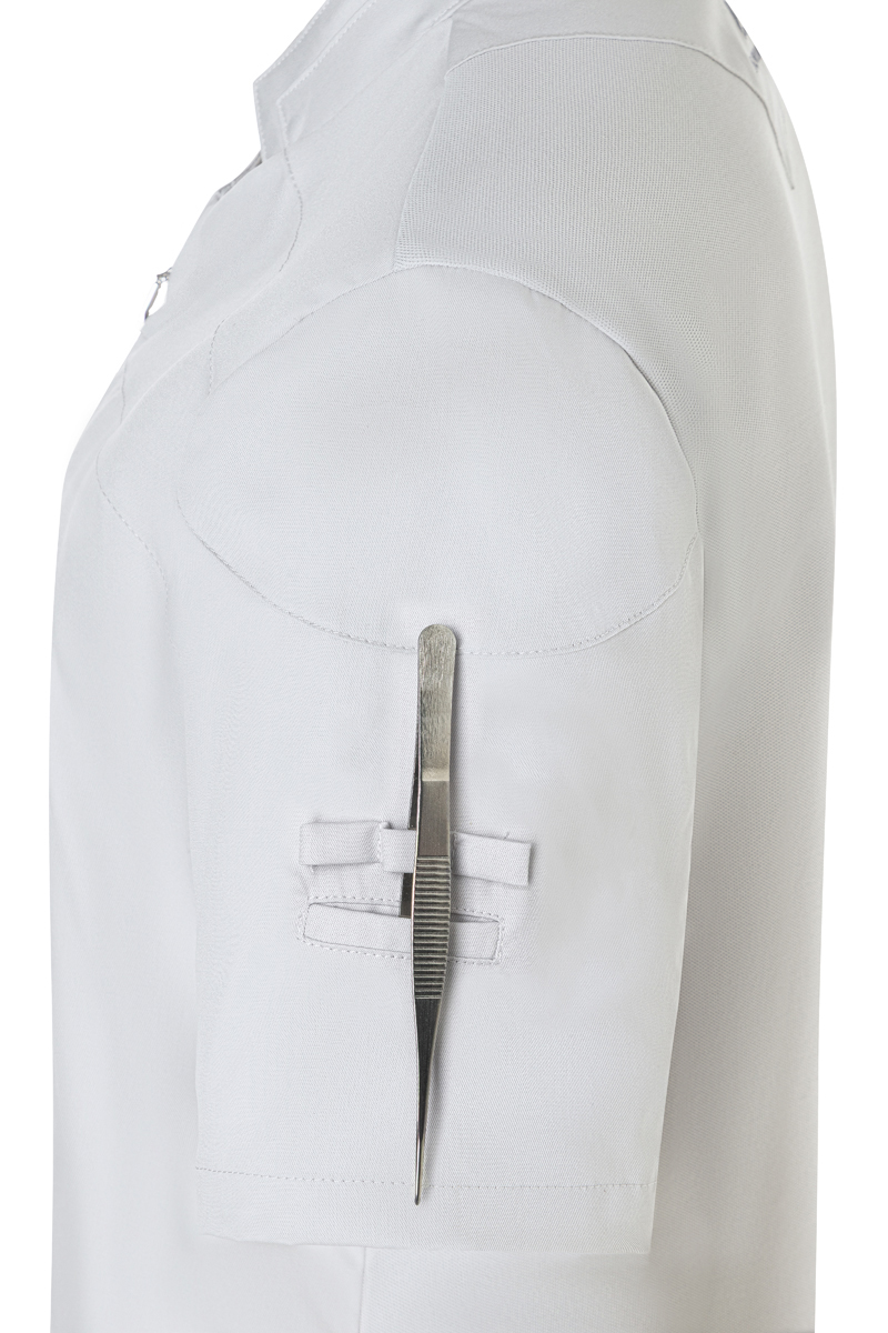 white shirt, pocket, knife clip, sleeve patch, rolled tab, shirt, short-sleeve, pocket, armclip, metalclip, white, short-sleeve, scissor-pocket, utility-pocket, shirt