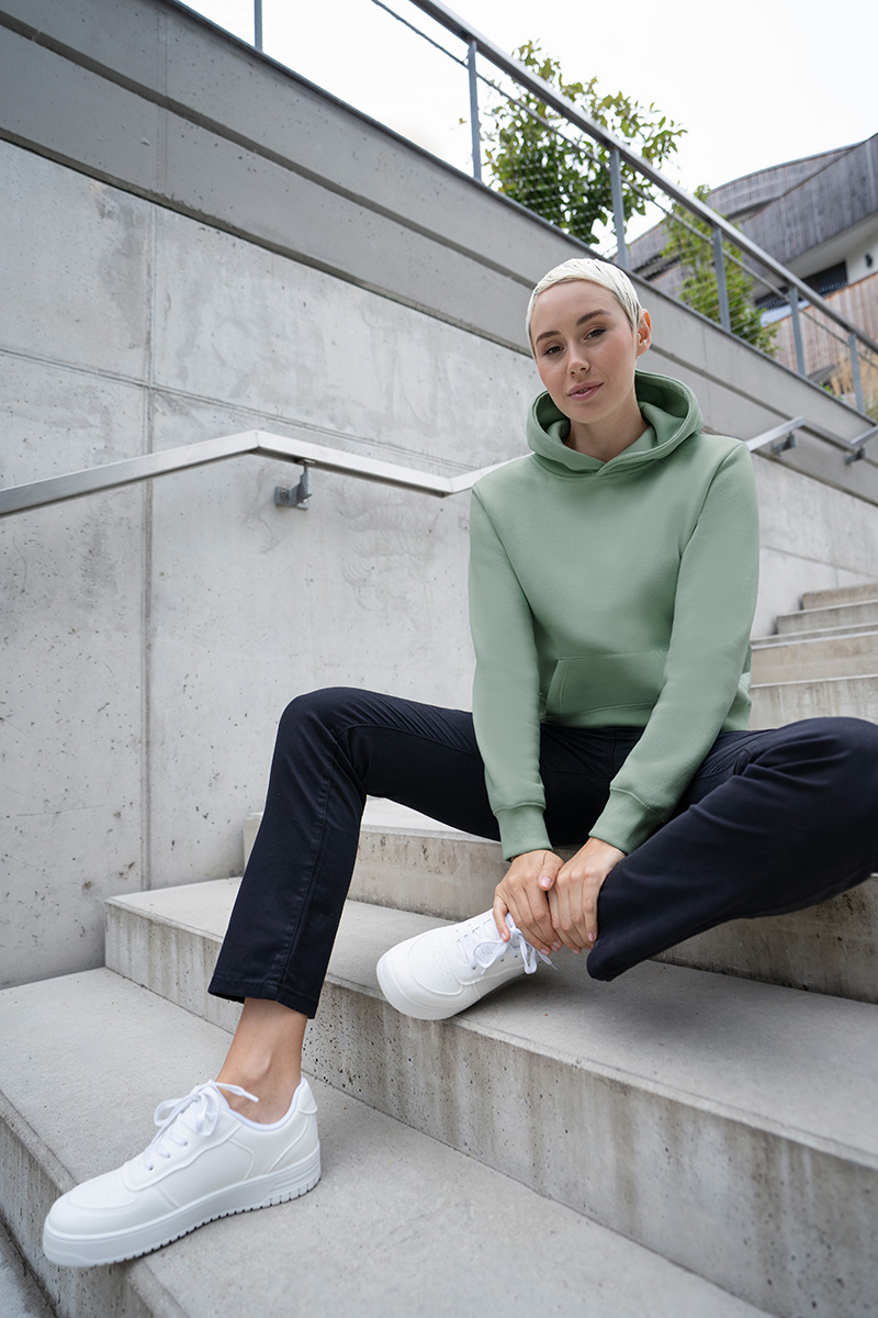 hoodie, sweatshirt, mint-green, hooded, casual-wear, Hoodie, Green hoodie, Hoodie, Sweatshirt, Mint grün, Casual-Outfit, Weiße Sneaker
