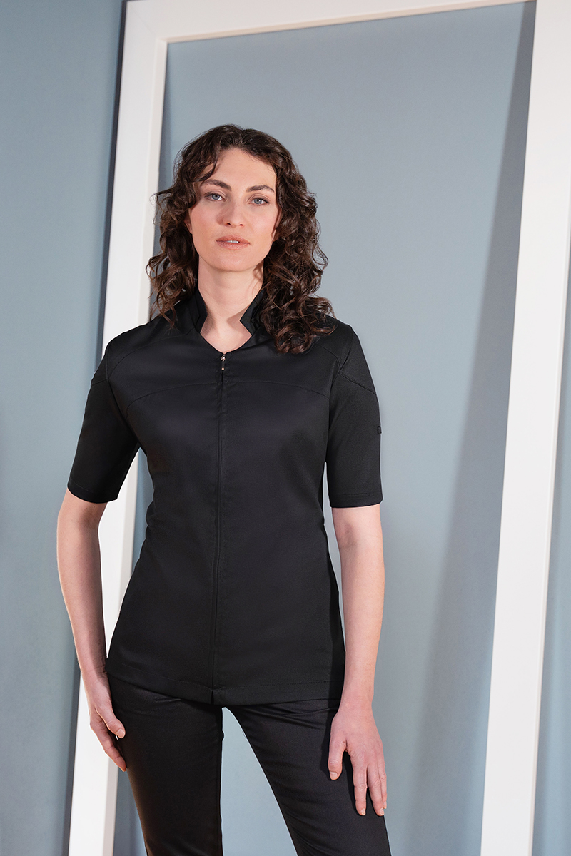 DIAMOND CUT® Kurzarm Damen-Kochjacke Excellence – schwarz (Am Modell)