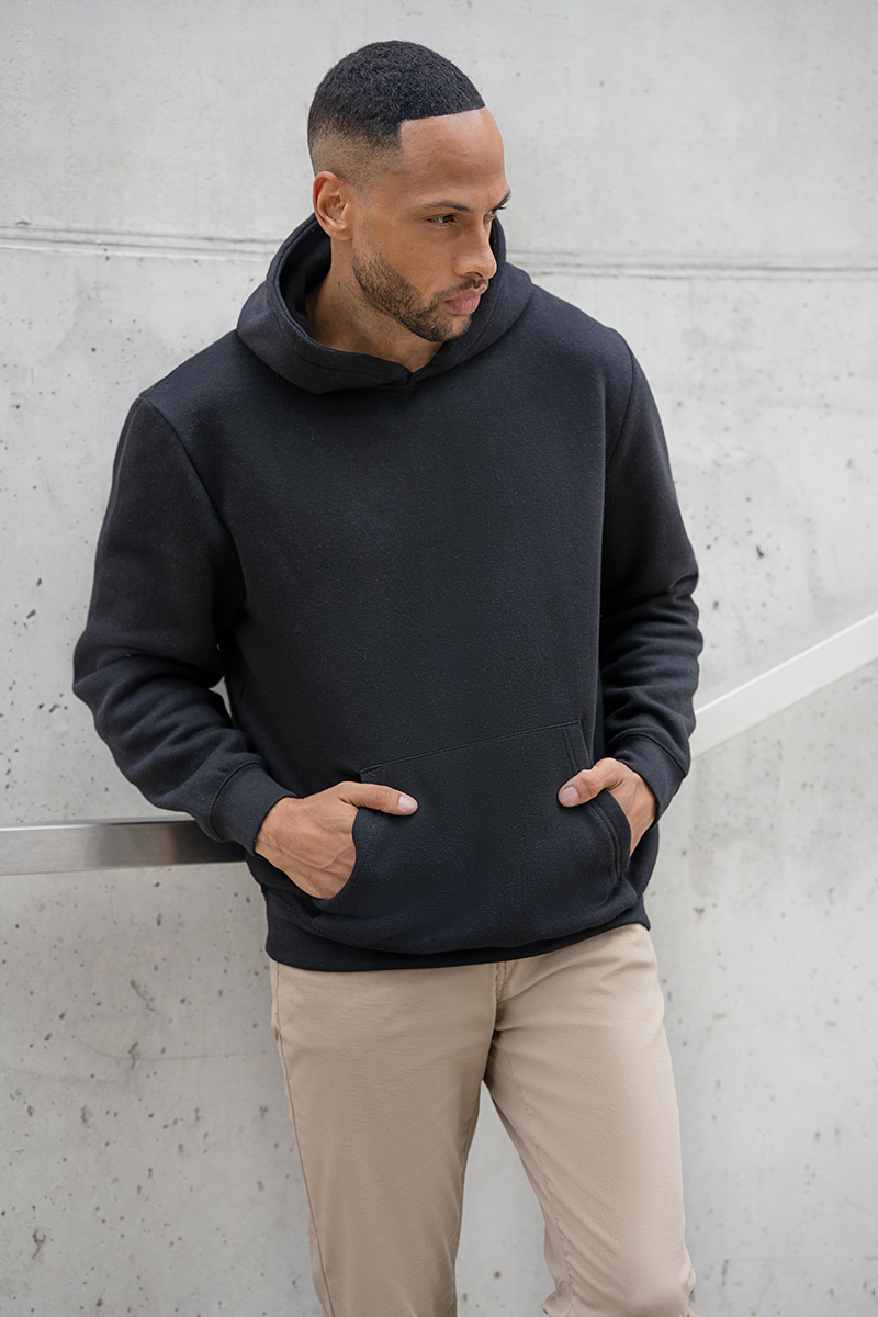 Jacke, Hosen, Erwachsener, Mann, Person, Jacke, Hosen, Erwachsener, Mann, Person, Jacke, Hosen, Erwachsener, Mann, Person, Hoodie, Pullover, Sweatshirt, Kapuzenpullover, Schwarz, Hoodie, Pullover, Kapuzenpullover, Schwarz, Tasche