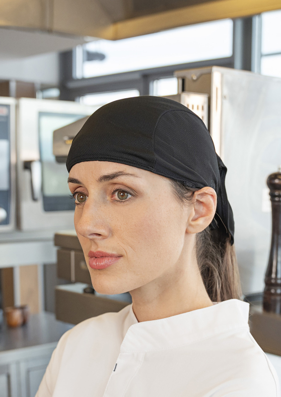 KARLOWSKY Bandana Leonardo – schwarz (Am Modell)