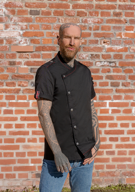 ROCK CHEF® Kurzarm Herren-Kochjacke Stage2 – schwarz (Am Modell)